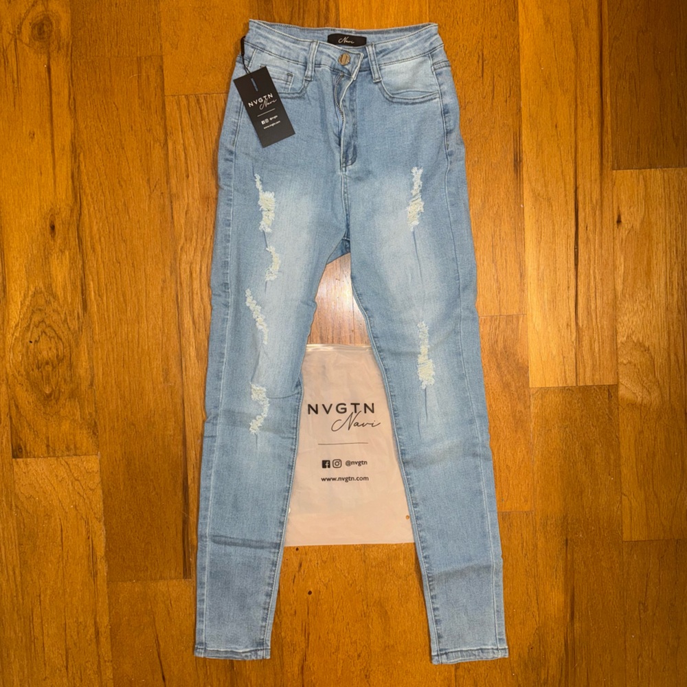 🩵NVGTN Light Blue Distressed Stretchy Shaping Jeans